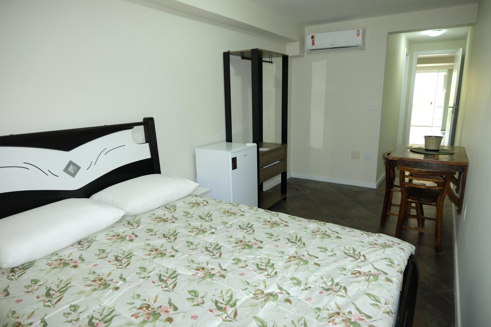 Hostel Toca Da Moreia Bombinhas Exteriör bild